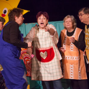 Měla babka čtyři jabka